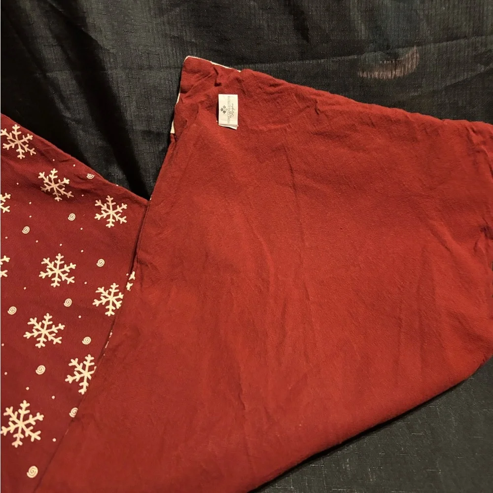 Home Collection Holiday Snowflake and Snowman Table Runners